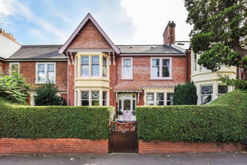 Traditional 3-Bed Property In Pontcanna With Parking Cardiff Zewnętrze zdjęcie