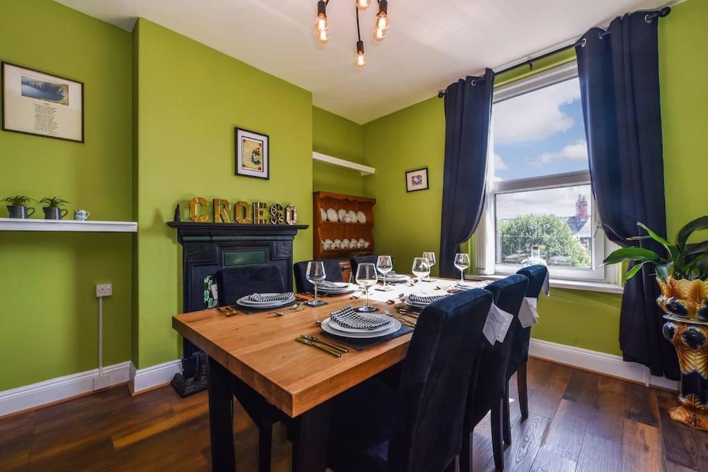 Traditional 3-Bed Property In Pontcanna With Parking Cardiff Zewnętrze zdjęcie