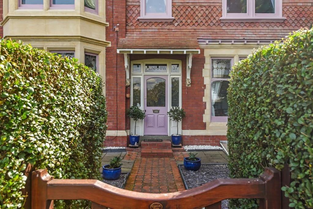 Traditional 3-Bed Property In Pontcanna With Parking Cardiff Zewnętrze zdjęcie