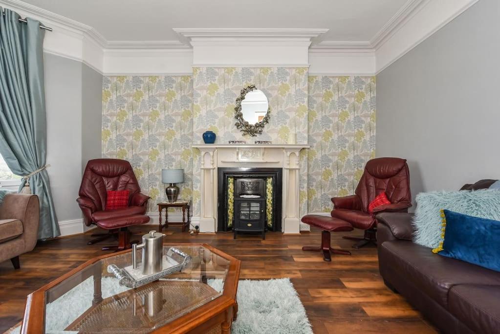Traditional 3-Bed Property In Pontcanna With Parking Cardiff Zewnętrze zdjęcie